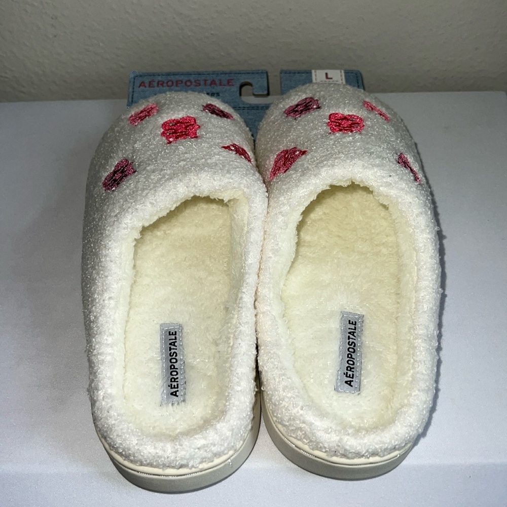 Aeropostale Gummy Bears Slippers - Picture 2 of 6